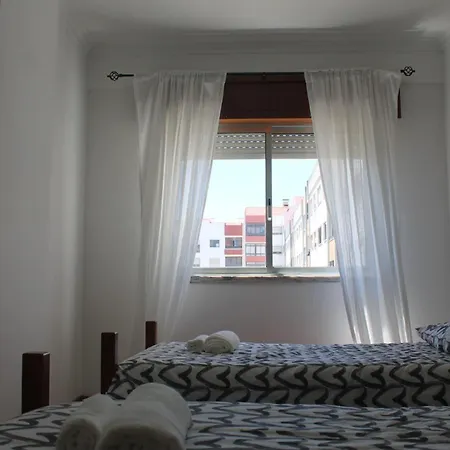 2br Queluz